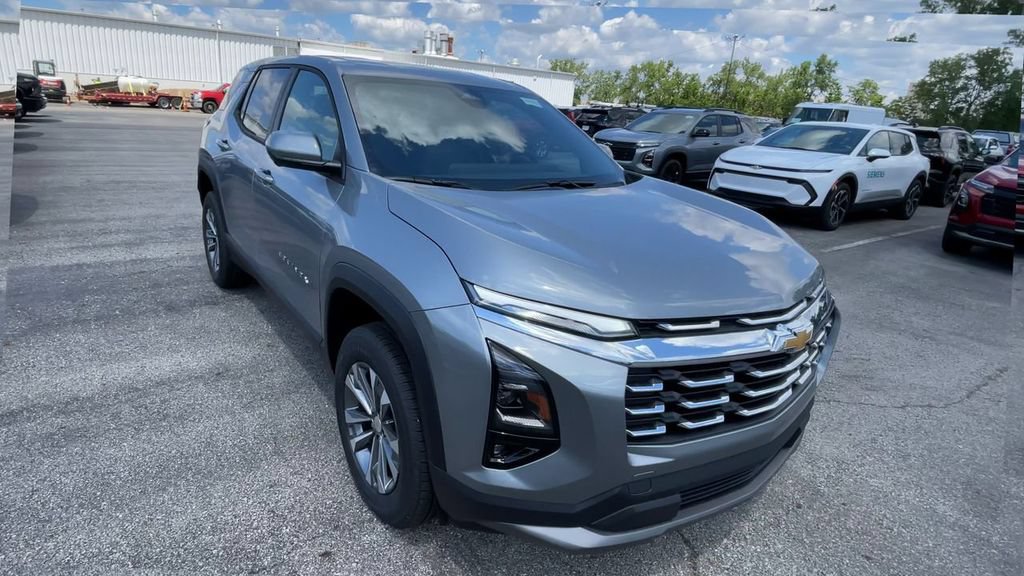 New 2026 Chevrolet Equinox LT w/ Convenience Package II FWD image 4