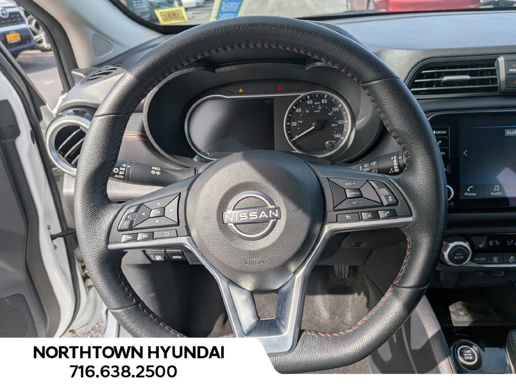 Used 2025 Nissan Versa SR FWD image 7