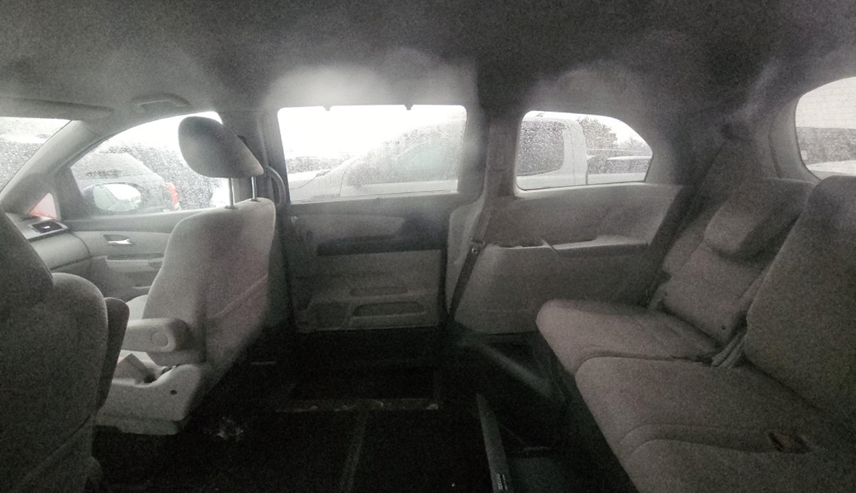 Used 2014 Honda Odyssey EX image 3