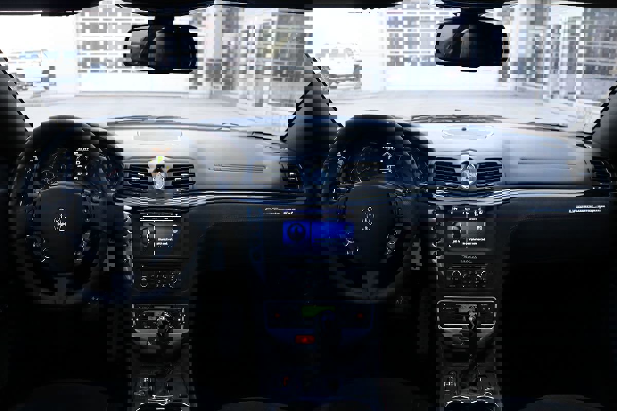 Used 2017 Maserati GranTurismo Sport image 10