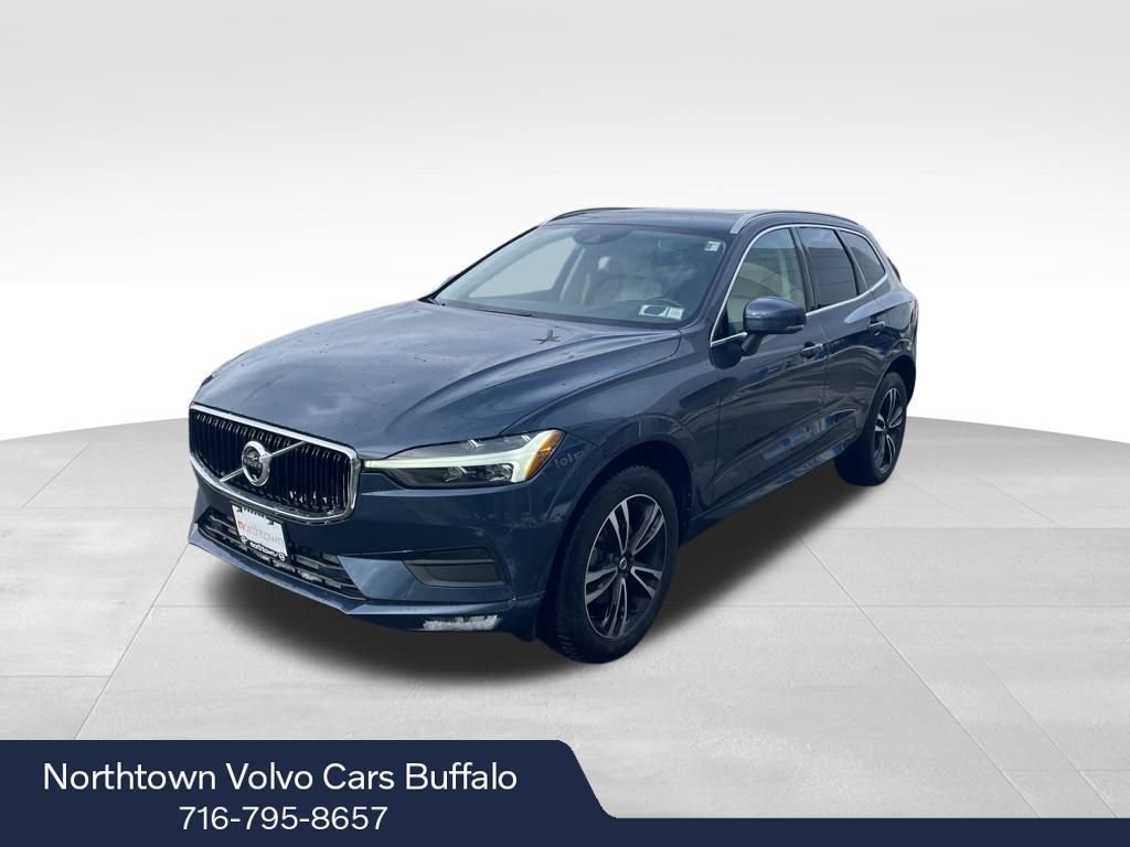 Used 2021 Volvo XC60 T5 Momentum w/ Premium Package image 1