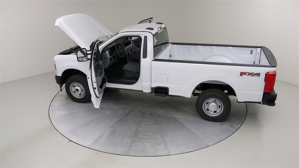 New 2026 Ford F250 XL image 49
