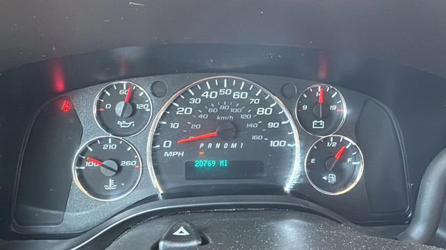 Used 2024 GMC Savana 2500 w/ Driver Convenience Package RWD image 12