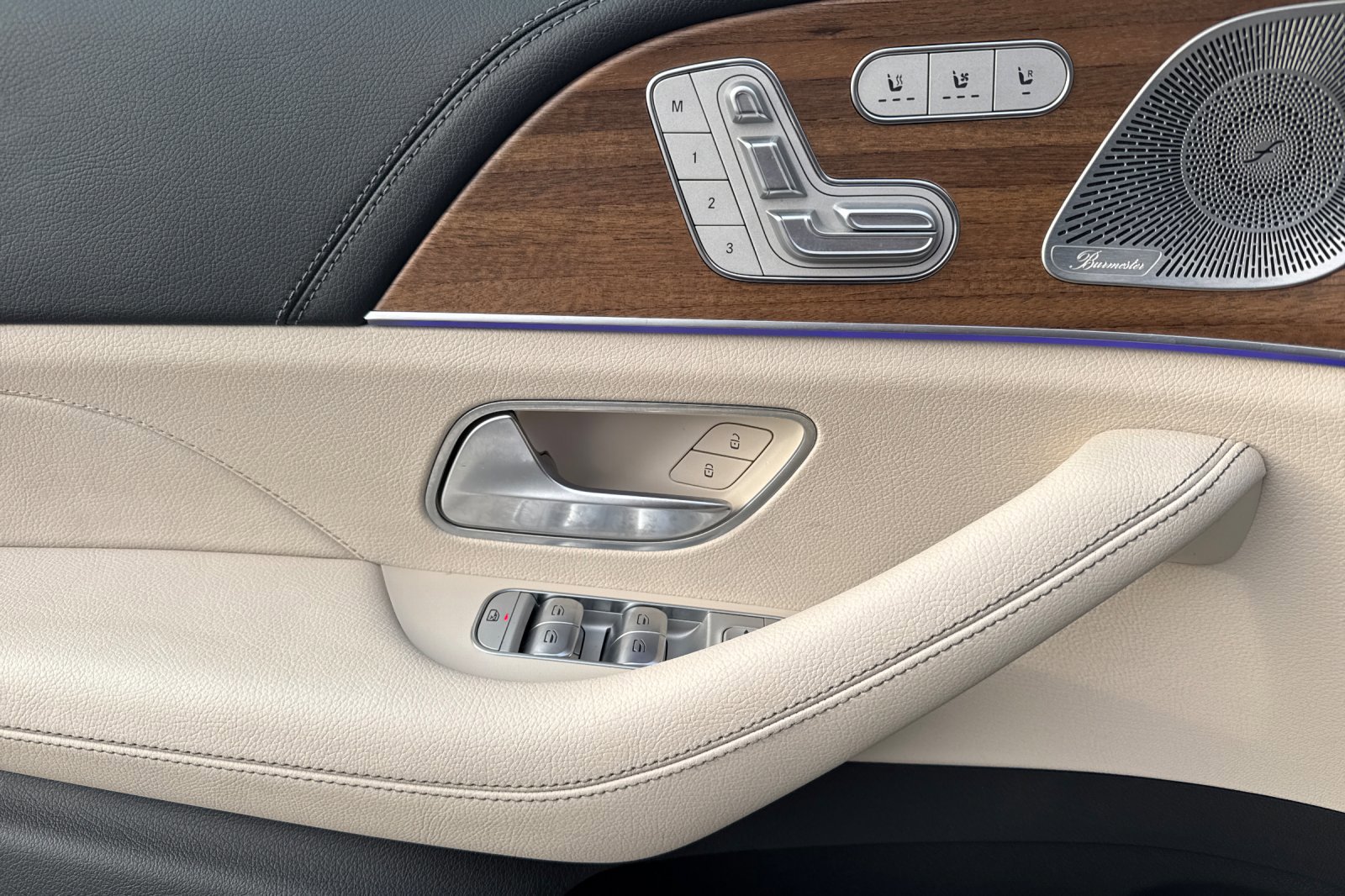 Certified 2024 Mercedes-Benz GLE 450 4MATIC image 11