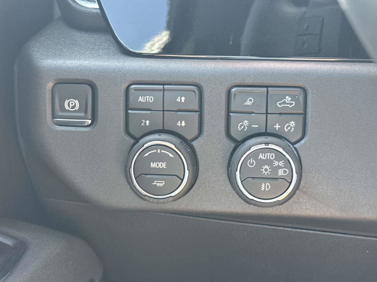 New 2026 Chevrolet Silverado 1500 LT Trail Boss w/ LT Trail Boss Premium Package AWD/4WD image 13