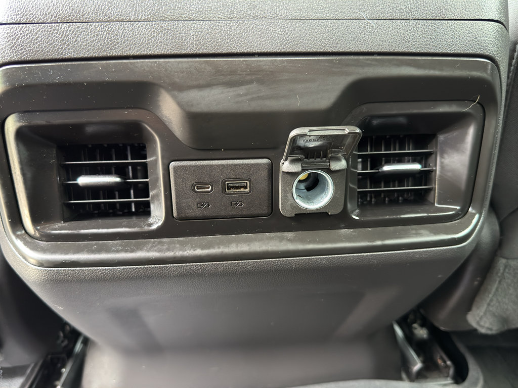 Used 2022 Chevrolet Silverado 1500 LT Trail Boss w/ Bed Protection Package AWD/4WD image 40