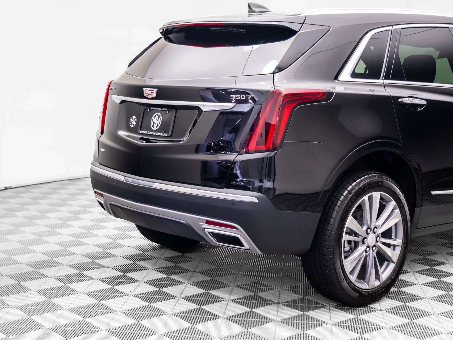 New 2025 Cadillac XT5 Premium Luxury image 32