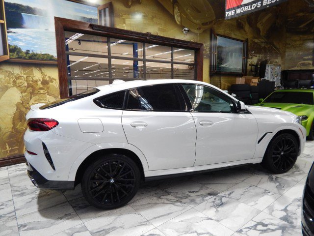 Used 2021 BMW X6 xDrive40i image 4