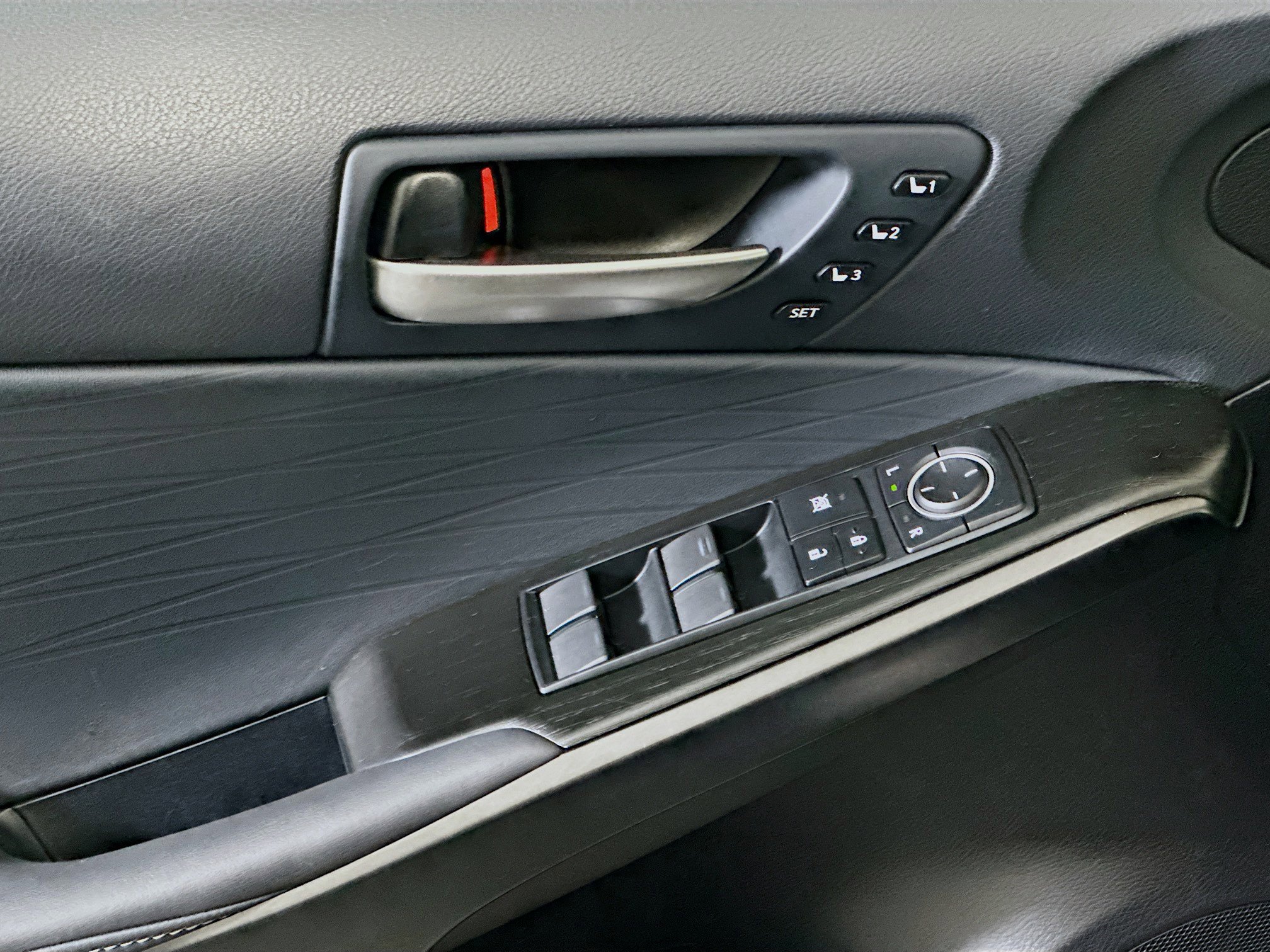 Used 2025 Lexus IS 300 w/ Premium Package image 15