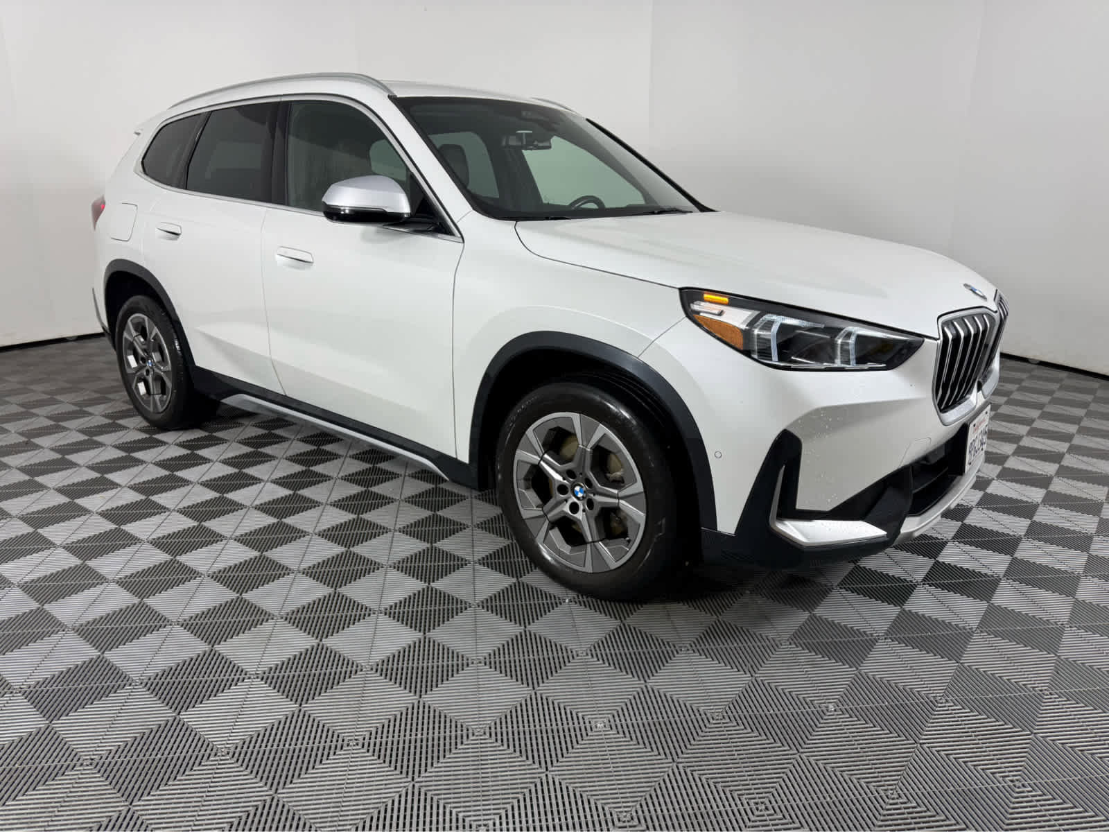 Certified 2023 BMW X1 xDrive28i w/ Premium Package image 1