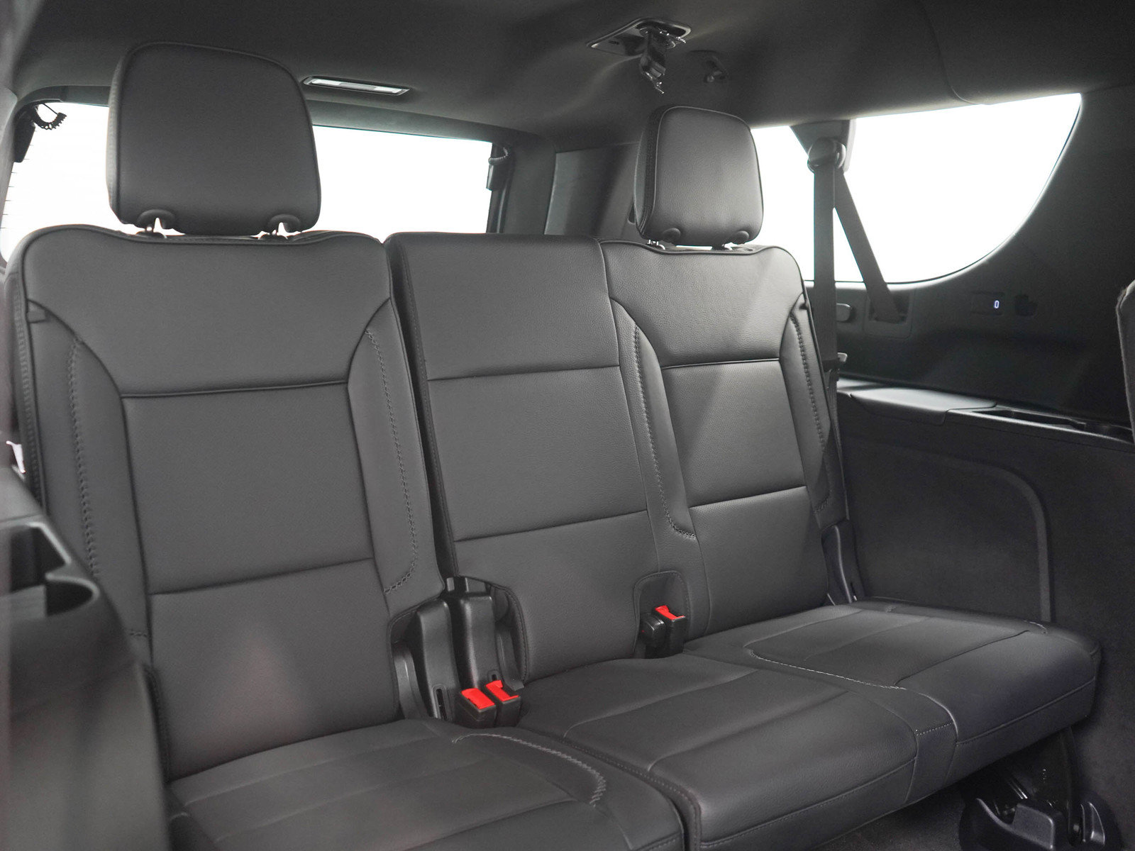 Used 2025 GMC Yukon XL Denali w/ Sun & Power Step Package AWD/4WD image 12
