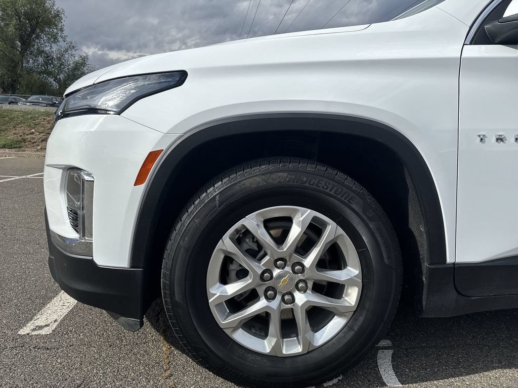 Certified 2022 Chevrolet Traverse LS AWD/4WD image 36