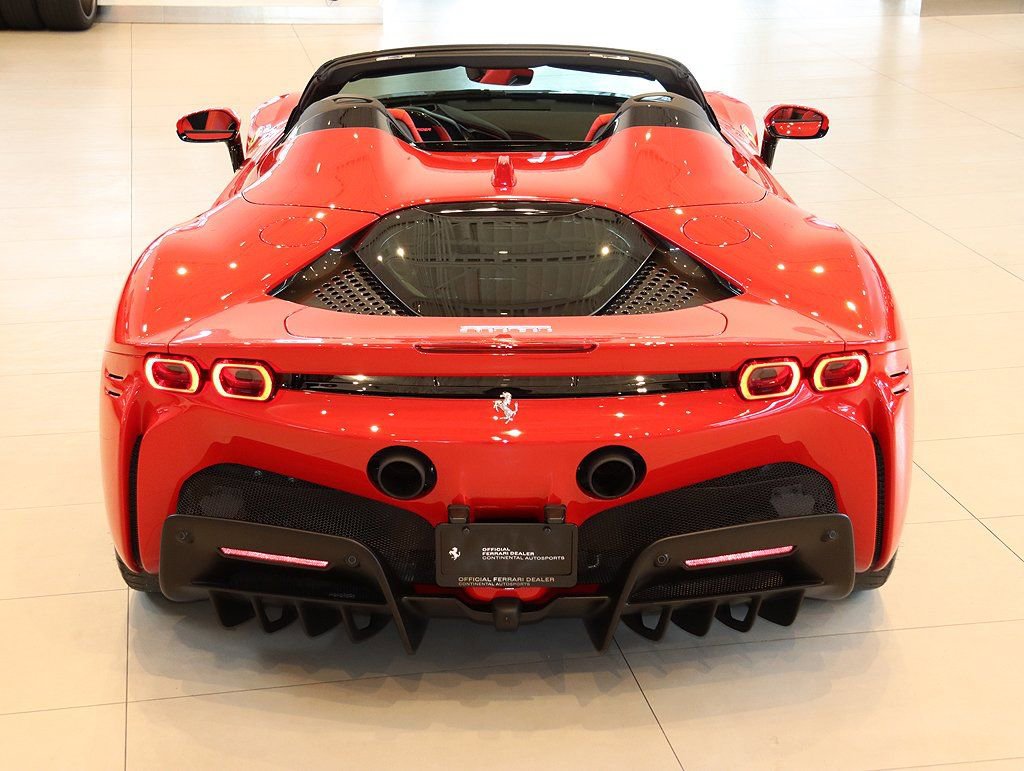 Certified 2022 Ferrari SF90 Spider image 40