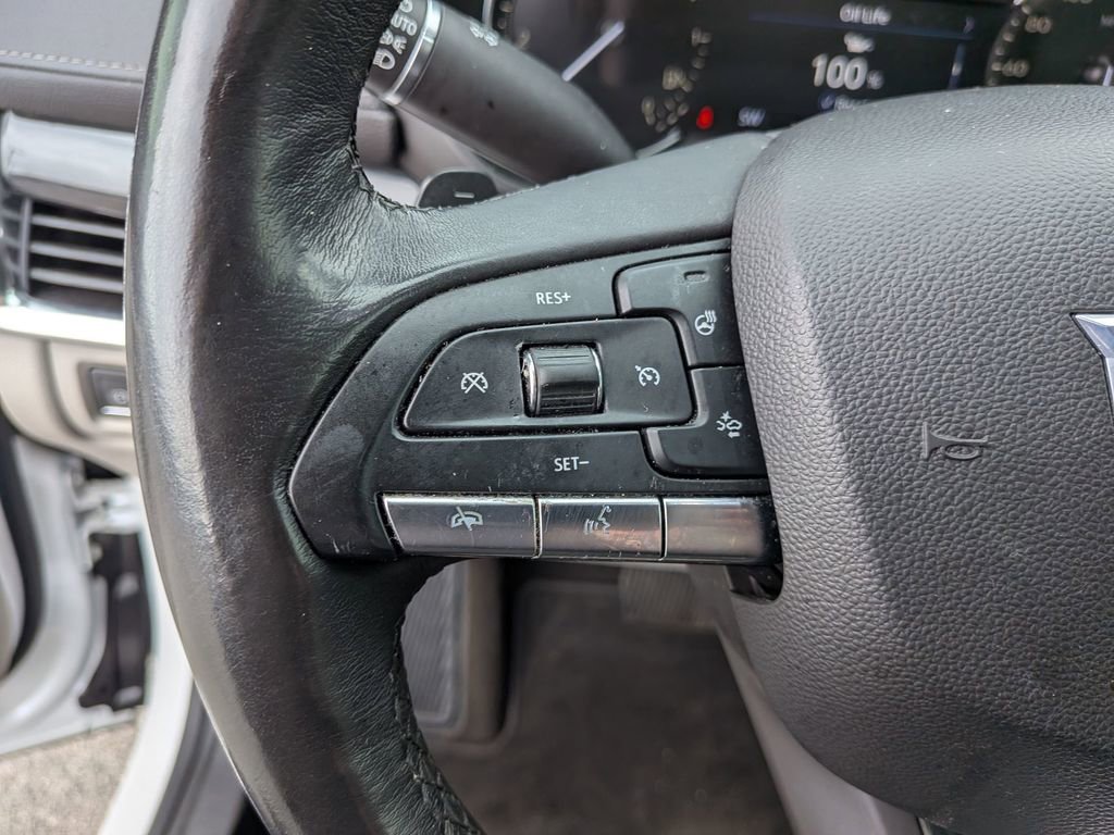 Used 2020 Cadillac XT4 Premium Luxury FWD image 16
