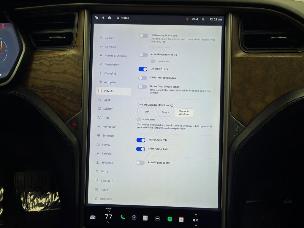 Used 2020 Tesla Model S Long Range image 30
