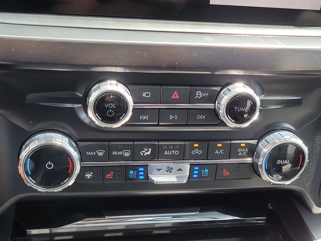 New 2026 Ford F250 Lariat w/ Lariat Ultimate Package image 24