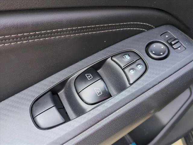 Used 2019 Nissan Altima 2.5 Platinum FWD image 10