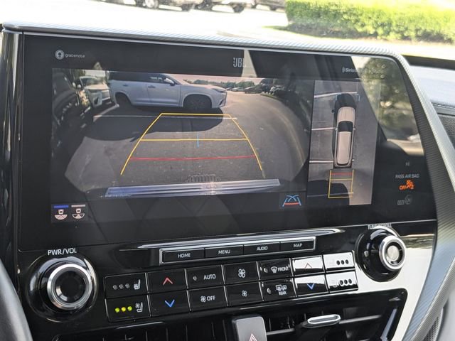 Used 2022 Toyota Highlander Platinum AWD/4WD image 22