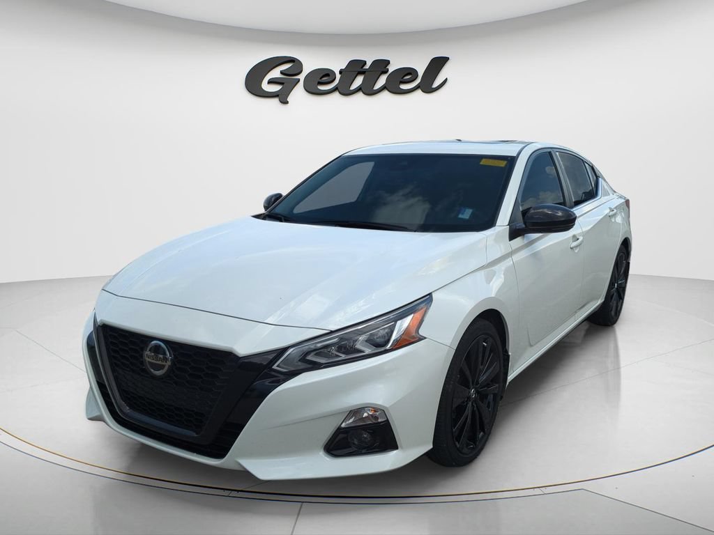 Certified 2022 Nissan Altima 2.5 SR w/ Midnight Edition Package