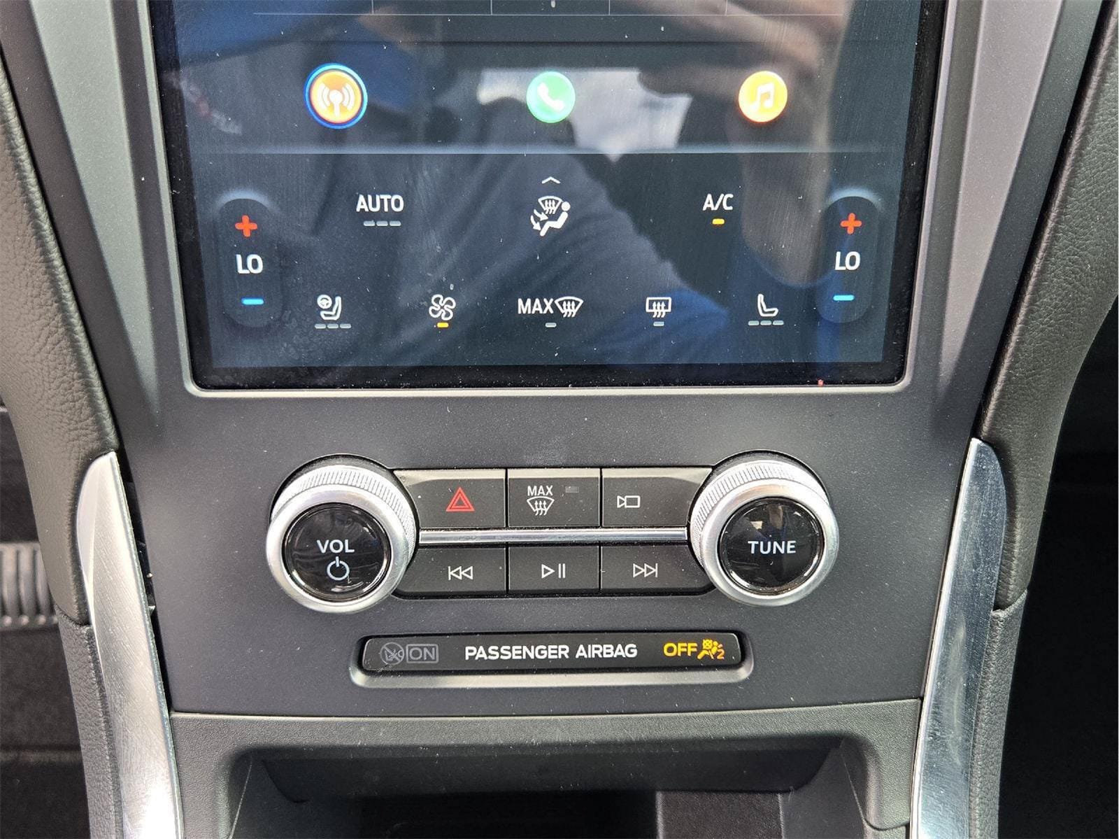 Used 2023 Ford Edge Titanium AWD/4WD image 17