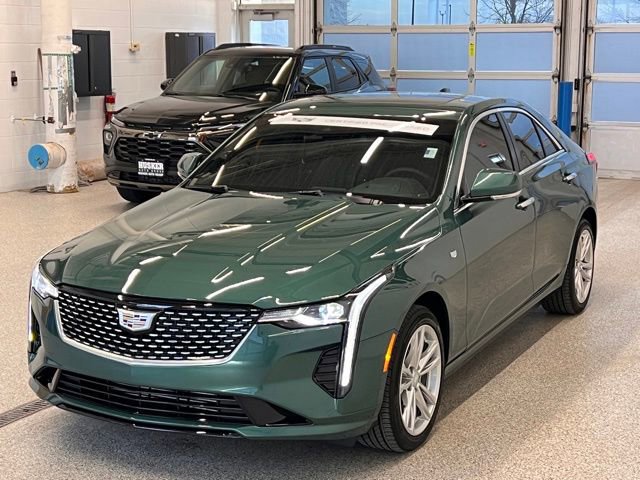 Used 2026 Cadillac CT4 Luxury image 4