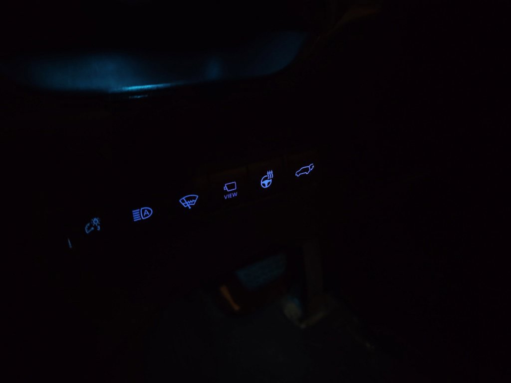 Used 2019 Toyota RAV4 Limited AWD/4WD image 8
