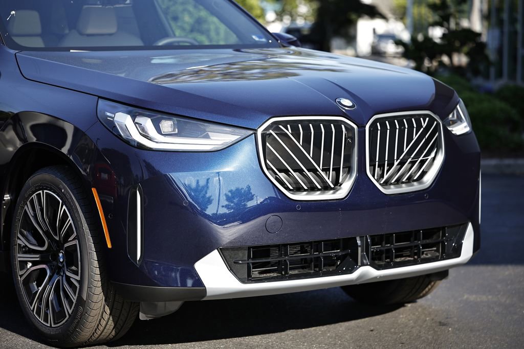New 2026 BMW X3 xDrive30 w/ Premium Package AWD/4WD image 2