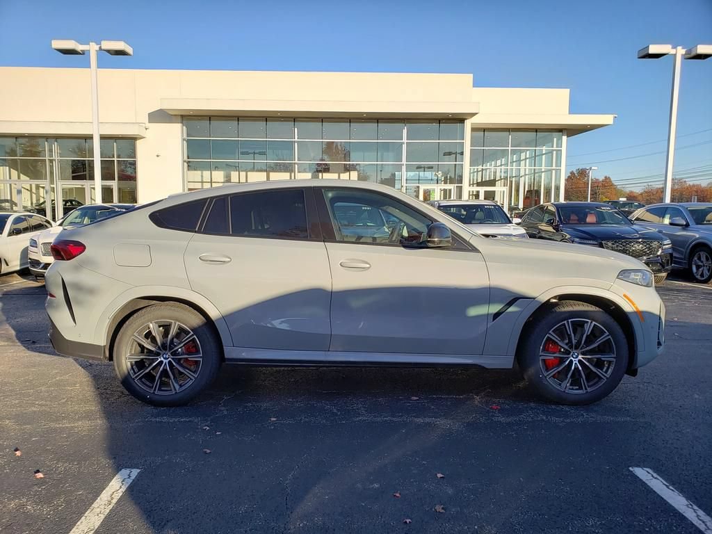 New 2026 BMW X6 M60i AWD/4WD image 3