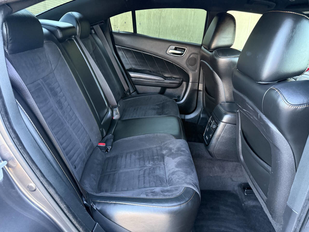 Used 2017 Dodge Charger R/T RWD image 17