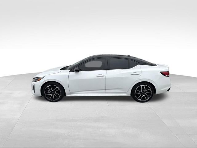 Used 2024 Nissan Sentra SR FWD image 5