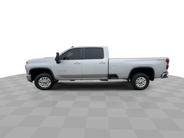 Used 2022 Chevrolet Silverado 2500 LT w/ Convenience Package image 5