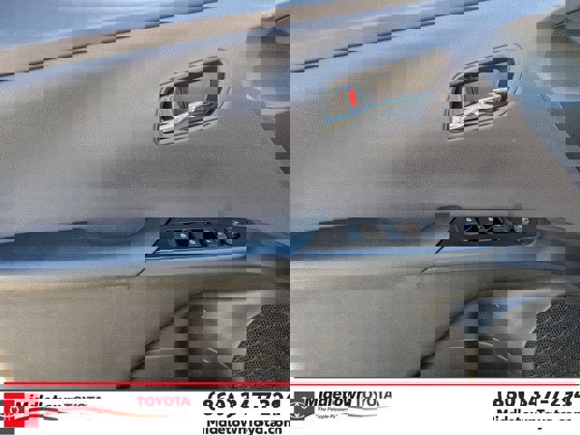 Used 2017 Toyota Prius Prime Premium image 10