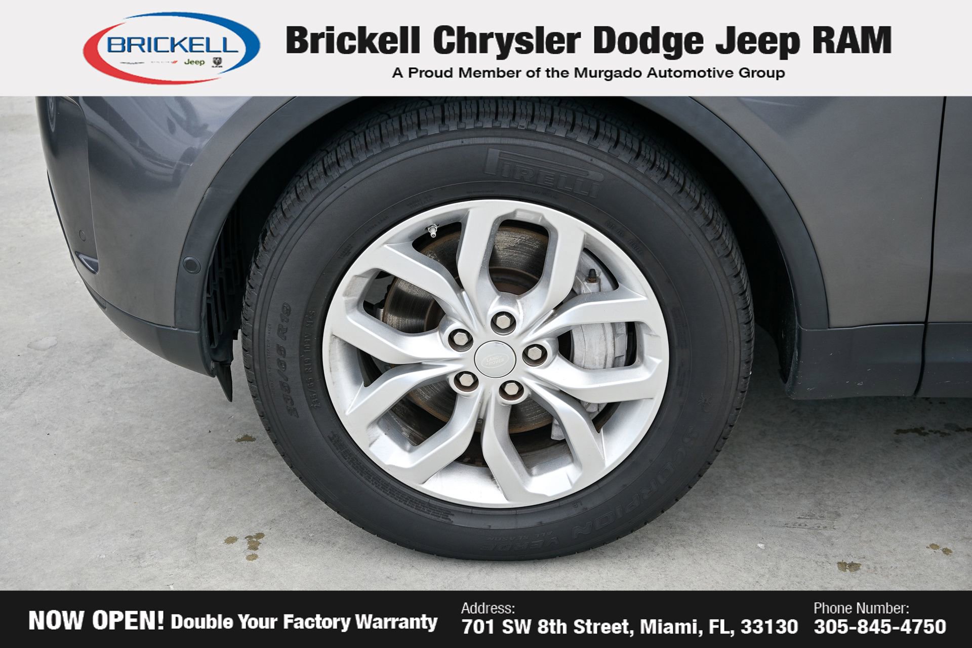 Used 2019 Land Rover Discovery SE AWD/4WD image 34