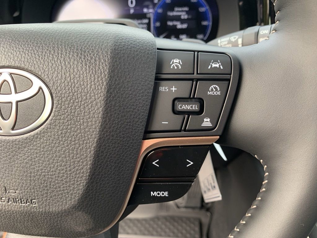 New 2025 Toyota Crown Signia image 27