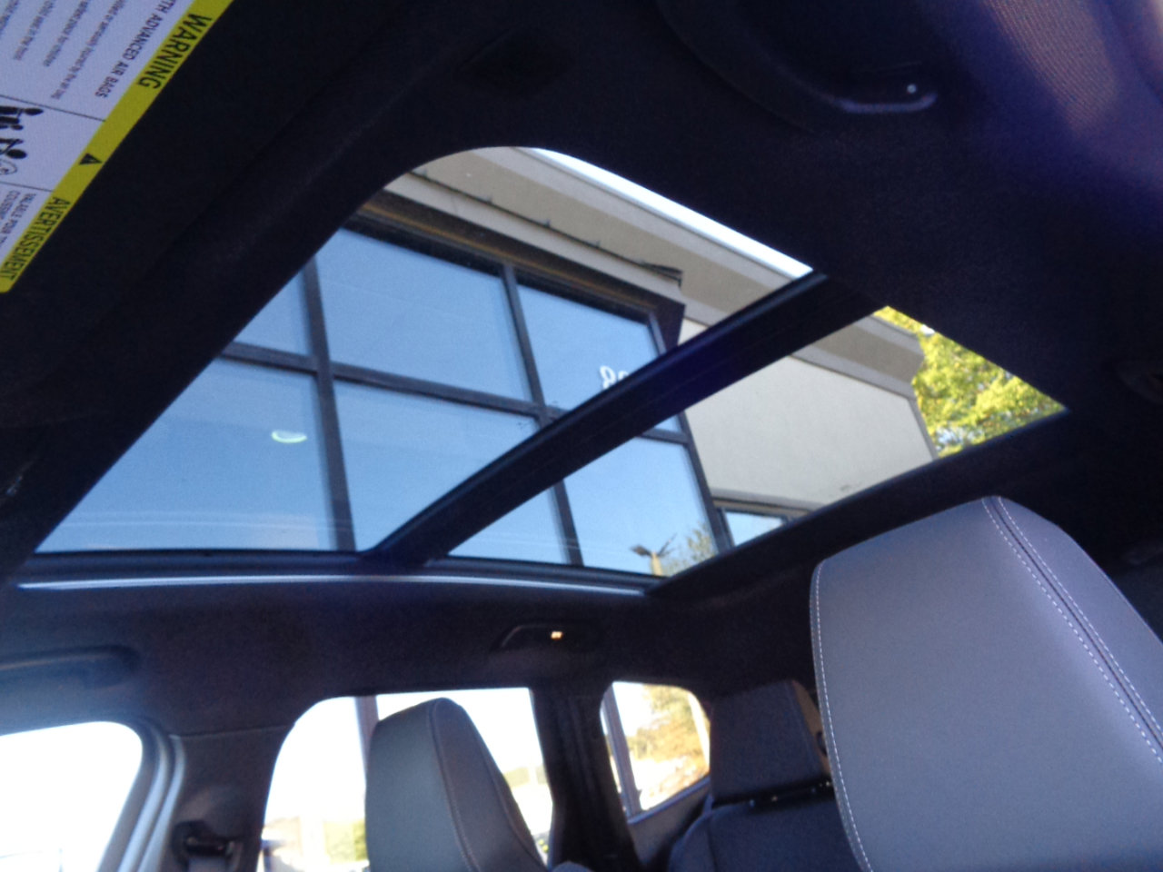 Used 2023 BMW X1 xDrive28i w/ Premium Package image 14