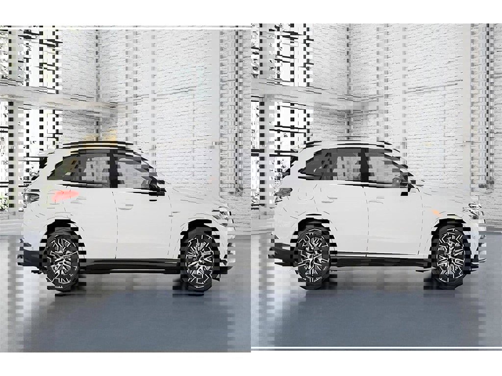 New 2026 Mercedes-Benz GLC 43 AMG 4MATIC image 2