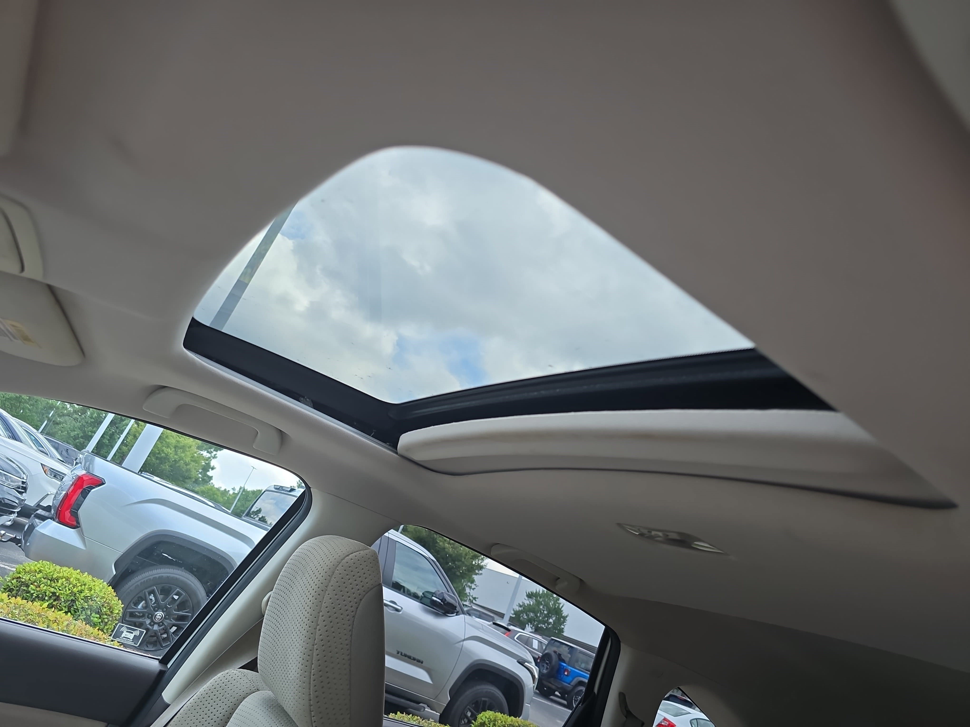 Used 2012 Honda CR-V EX image 26