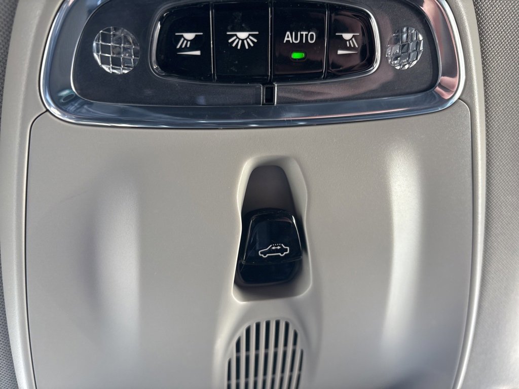 Used 2020 Volvo XC90 T6 Inscription w/ Protection Package Premier image 33