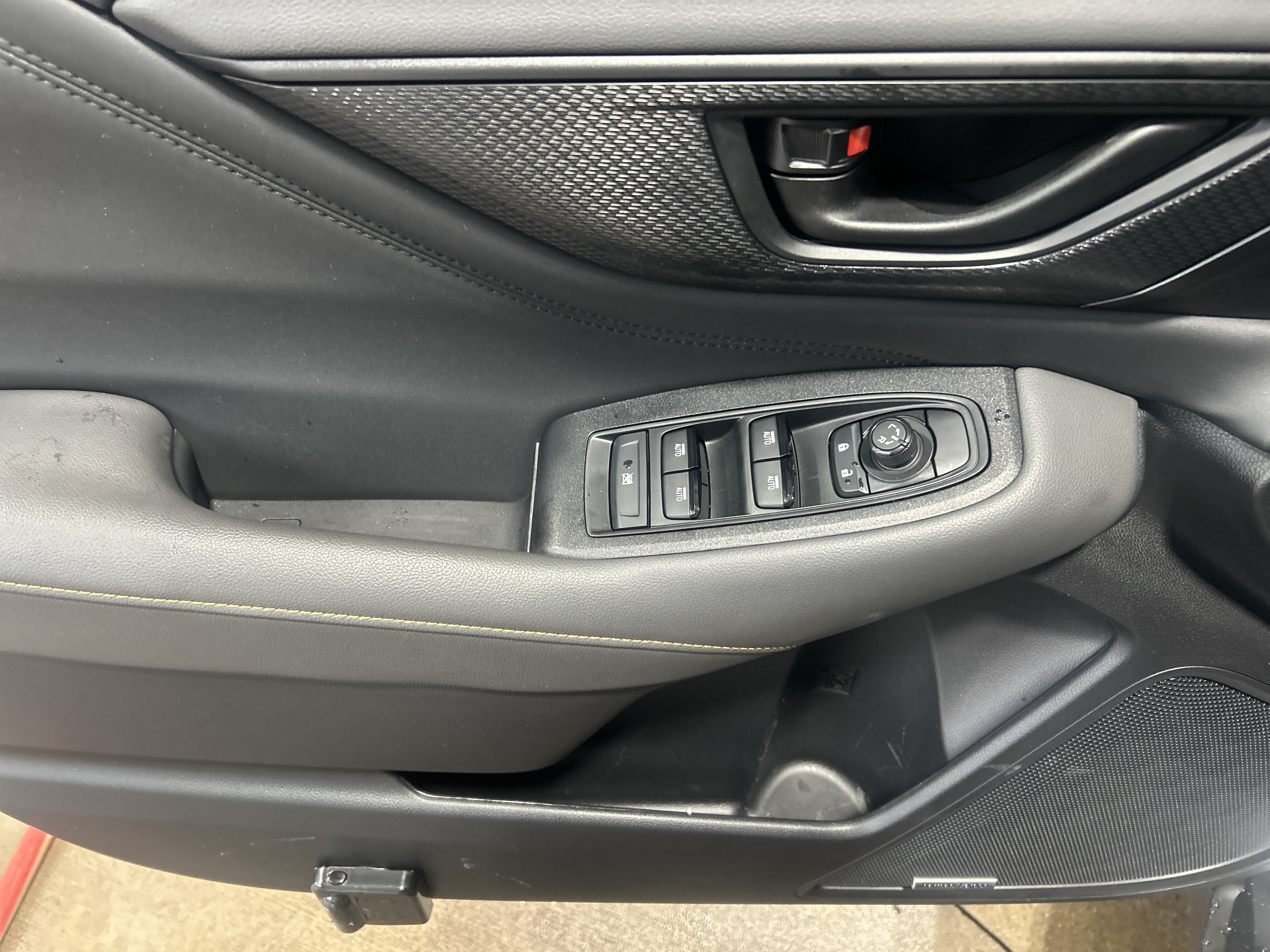 Used 2025 Subaru Outback Wilderness AWD/4WD image 15