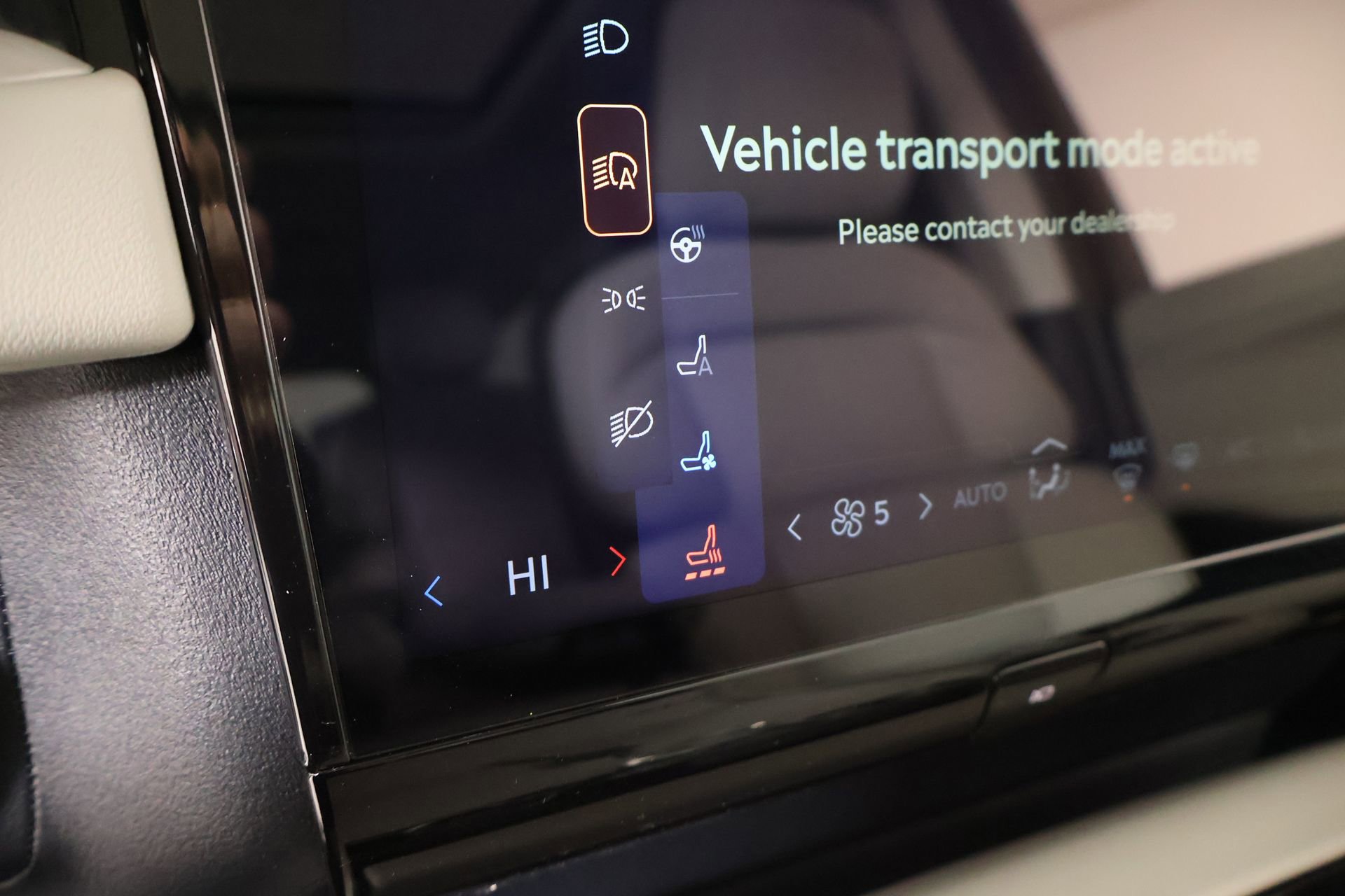 New 2026 Lincoln Navigator Reserve w/ Jet Appearance Package image 8