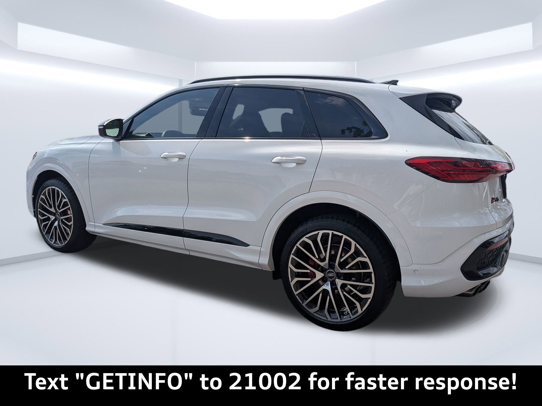 New 2025 Audi SQ5 Prestige image 6