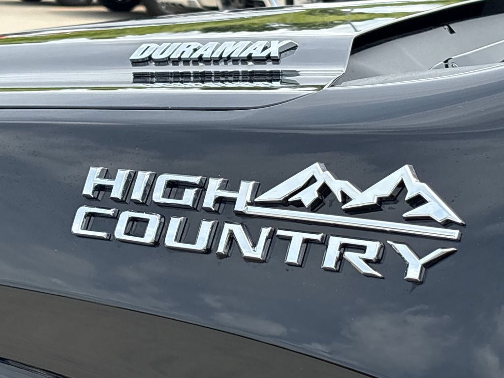 Used 2026 Chevrolet Silverado 1500 High Country AWD/4WD image 54