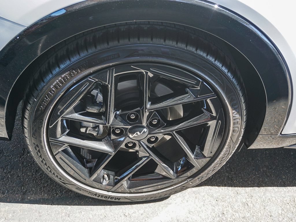 Certified 2025 Kia K4 GT-Line Turbo FWD image 9