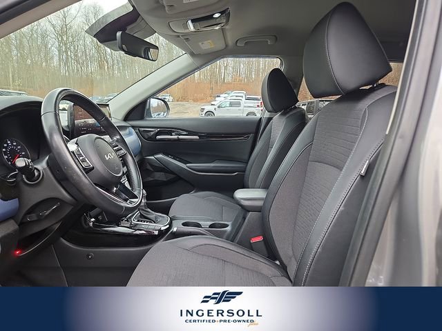 Used 2023 Kia Seltos Nightfall Edition image 2