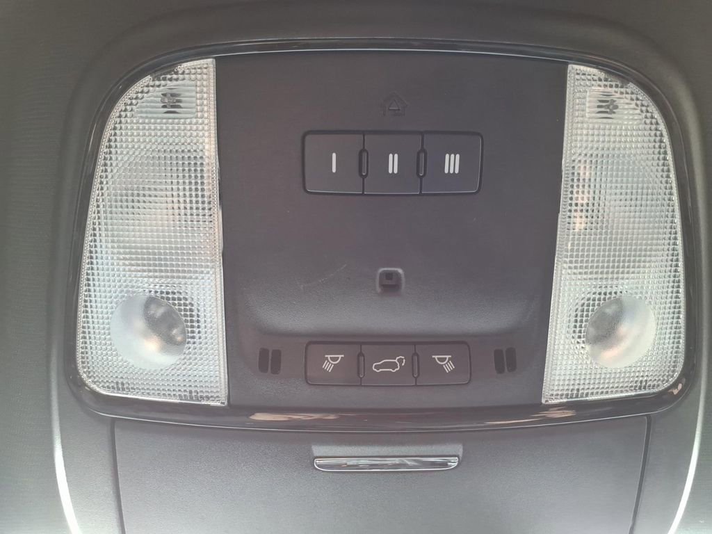 Used 2022 Dodge Durango R/T w/ Blacktop Package image 24