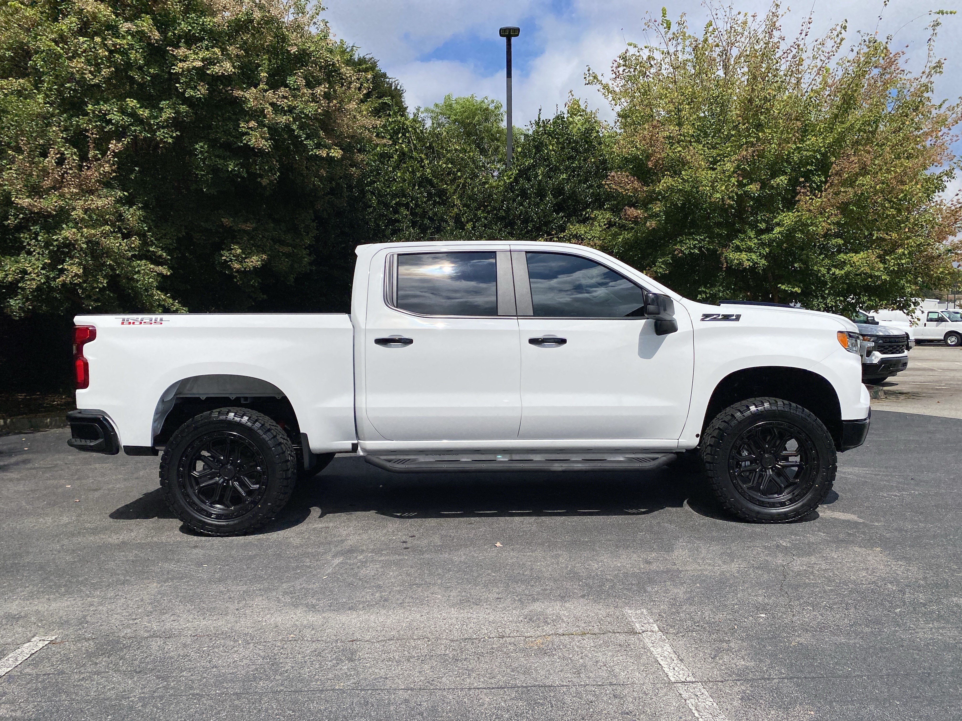 New 2026 Chevrolet Silverado 1500 LT Trail Boss w/ Convenience Package II AWD/4WD image 10