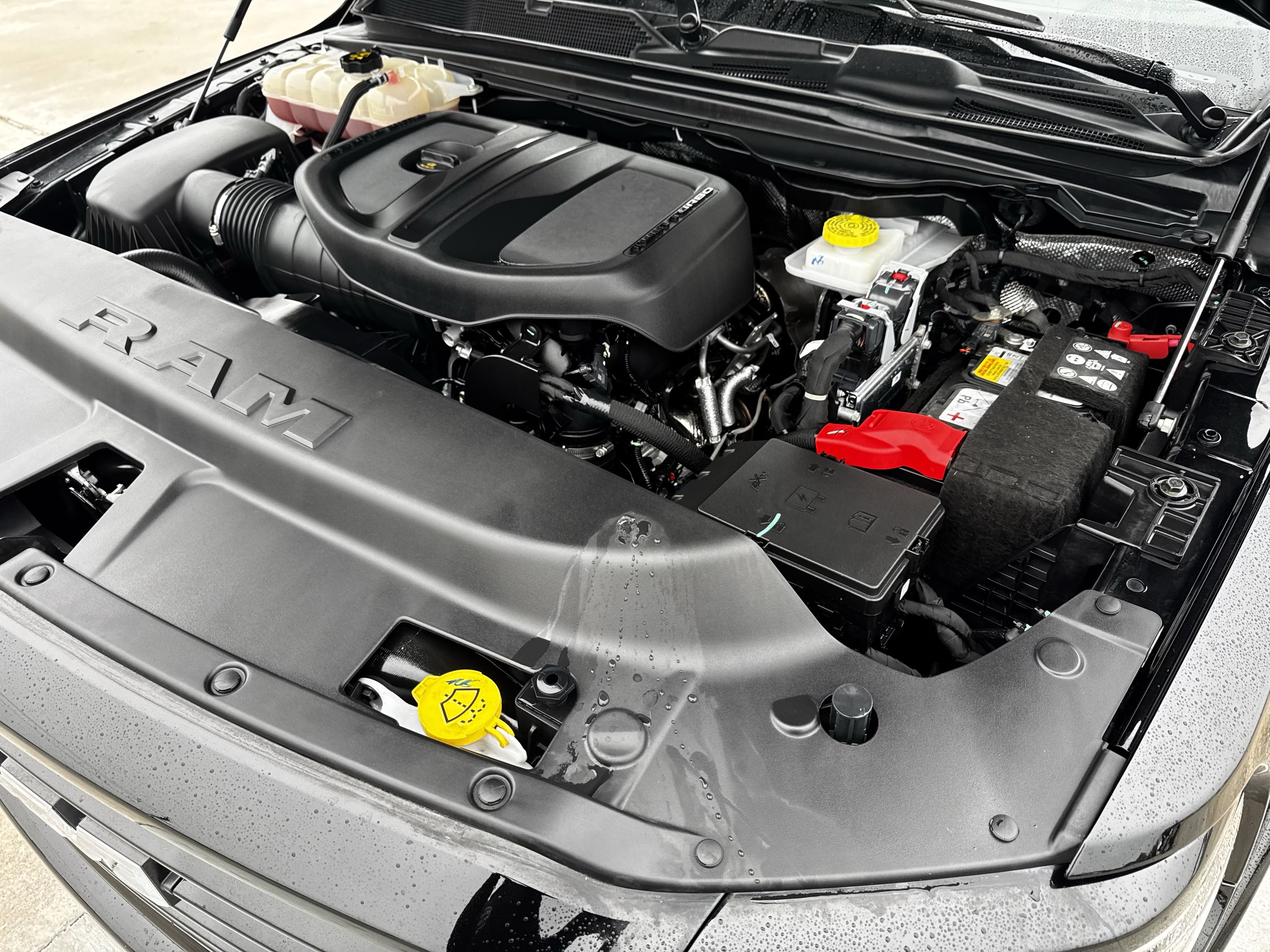 Used 2025 RAM 1500 Laramie w/ Sport Appearance Package image 35