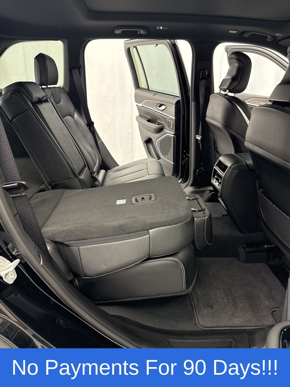 New 2025 Jeep Grand Cherokee Overland w/ Adv Protech Group III image 42