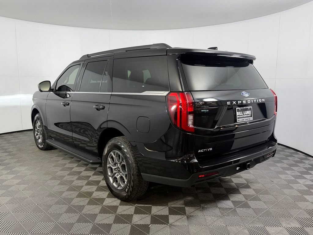 Used 2025 Ford Expedition Active AWD/4WD image 8