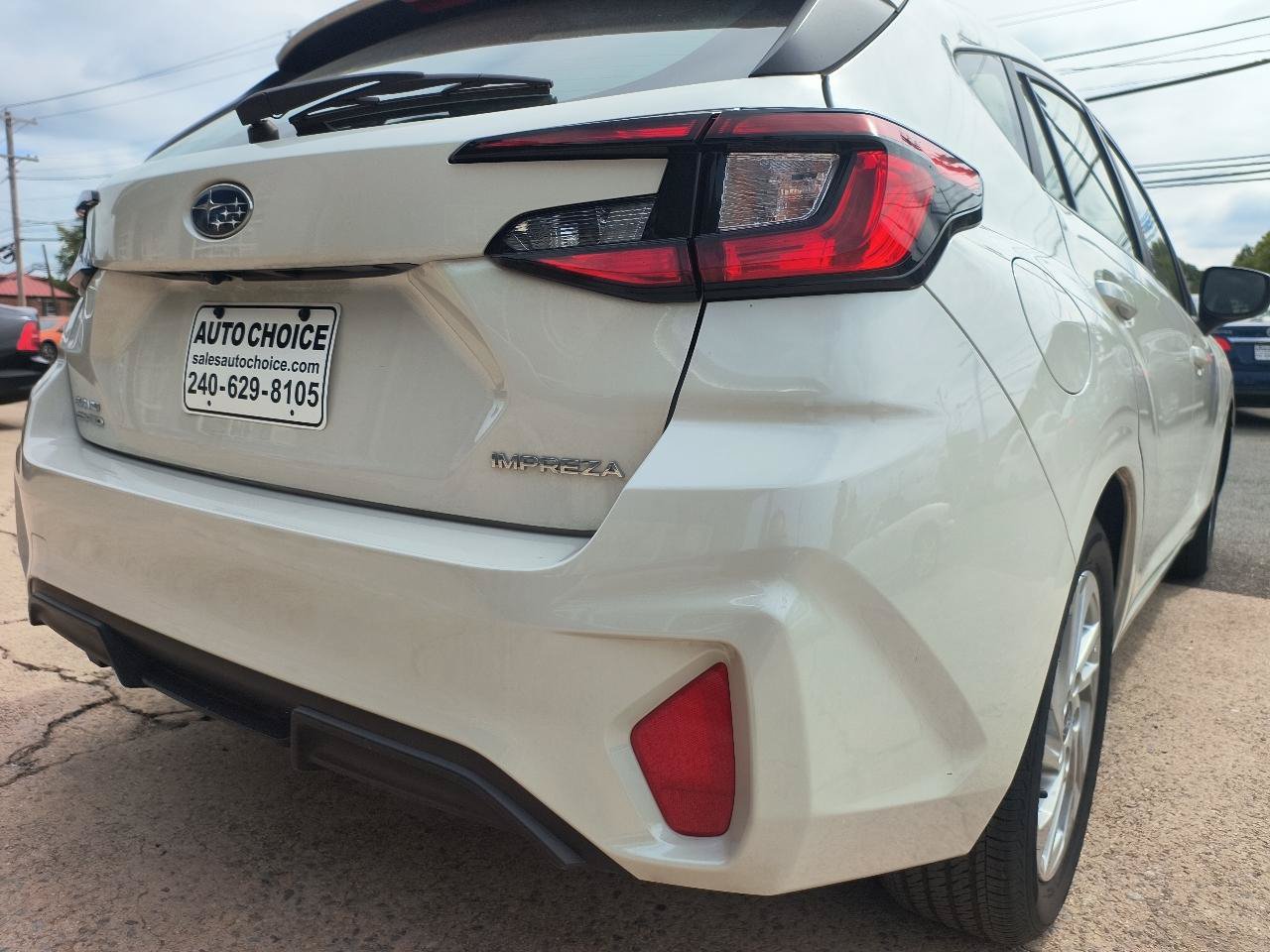 Used 2024 Subaru Impreza 2.0i AWD/4WD image 29